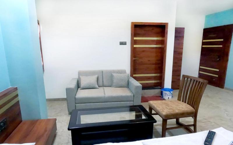 Hotel United House Shirdi Bagian luar foto