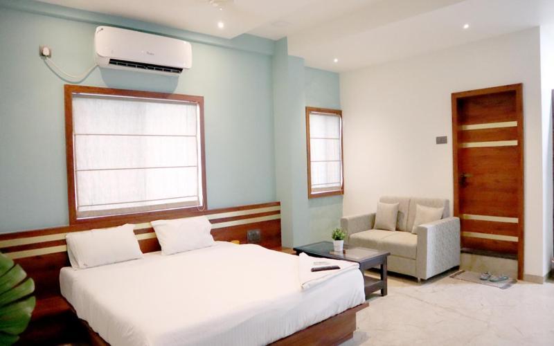 Hotel United House Shirdi Bagian luar foto