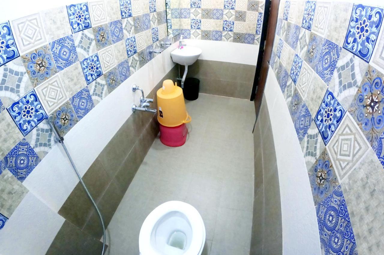 Hotel United House Shirdi Bagian luar foto